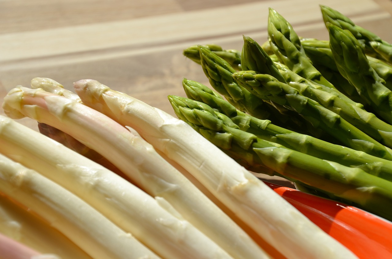 asparagus, white, green-5083296.jpg